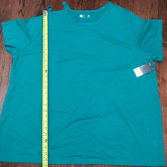 Xersion Open Shoulder Scoop Neck Tee - Tall - Picture 7 of 7